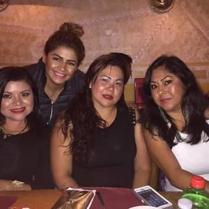 Meet your Posher, Elizabeth